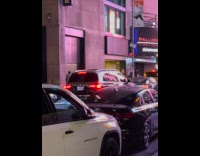 Collab WINY - SUV bounce on street night while on traffic