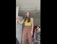 She’s not ✨socially aware✨ #trauma #traumadumping #friends #wlw #foryoupagе #mentalhealth