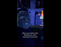 Collab Clips mpugc - Guy with sunscreen on looks like mask on ride