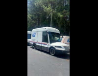 Collab ClipsIG - Filmer details USPS truck