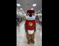 Collab Clips MPUGC - Buc-ees mascot staring at man 