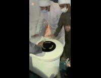 Collab BitchMP - Friends using human powered electricity generator