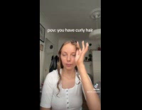 Collab ClipsIG - Woman putting mousse on curly hair