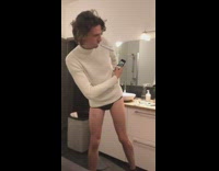 Guy with no pants takes mirror picture