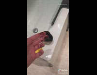 Guy pranks mom with vegemite on fingers 