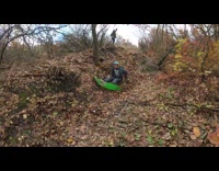 Collab FunBestVids - Blue helmet guy rides green snowboard dirt 
