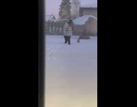 Woman gets upset about holiday decor not working 