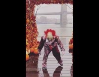 Scary clown costume dance halloween