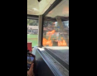 Collab Clips MPUGC - Mom covers kids mouth at jaws ride 