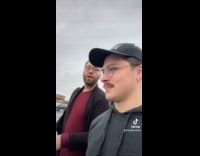 Collab Clips MPUGC - Man wants to throw new lamp on ground