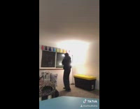 Collab VIBES - Girl pretends to have seizure starts twerking