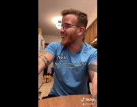 Kid gives blue shirt dad pizza money 