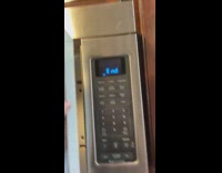 Man microwaves plank beats beep sound