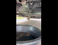 Mechanic tries to do an oil change