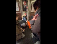 Woman gives birth inside the subway train