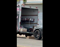 Collab winy - Haul van on street sell sex toys