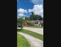 Man cheers for suspect in hot pursuit