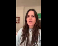 Lady Gives Date Tips in New York