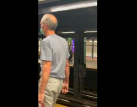 Collab winy - Lady Dance Along with Music from Speaker