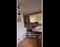 Girl tells her boyfriend to make  deathcore singing noise