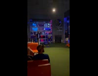 Collab ClipsIG - Woman beats NFL player on cornhole 