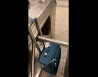Entrance to train with luggage fail 