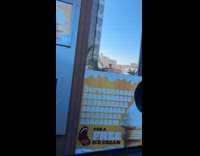 Collab Clips MPUGC - Man screams to get free ice cream