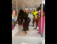 Collab IITW - Party inside the yacht with a woman sings in the fan like a microphone