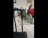 Guy travels to Cancun with 20+ family members