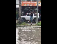 Collab ClipsIG - Man wet and splashed by incoming car