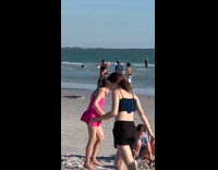 Collab IITW - Woman bikini selfie dance at the beach