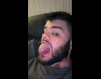 Man inflate his tongue like a balloon