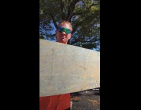 Guy makes sound of flat people twerking