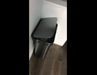 Electronic trashcan wont open for accent