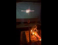 Filmer barbecue marshmallow and watch projector camping