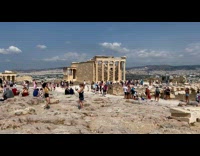 Collab IITW - Woman yellow crop top tiktok dance ruins