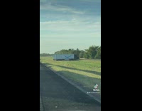 Collab BitchMP - Amazon truck drives off road in traffic