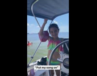 Little girl on boat raps parents shocked 