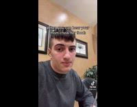 Guy doesnt like hearing mom chew food 