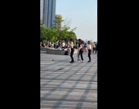 Collab IITW - 3 female dancers perform Kpop dance for video 
