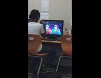 Collab BitchMP - Guy in computer lab dancing to game on screen