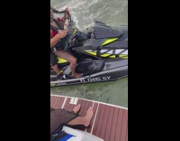 BitchMP - Guy splashes entire boat with jetski turn 