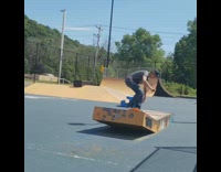 Collab SendItSociety - Grey shirt guy skateboard trick metal ramp 