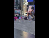 Female Dance Group Dances Kpop Choreography in Times Square 