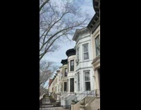 Guy neighbor play tic tac toe windows 