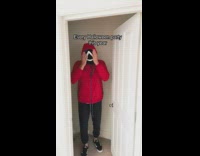 Everyone red hoodie triangle guard squid games