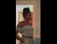 Woman tells guy hes broke after showing money