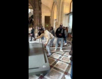 Man places phone on Michelangelo for tiktok