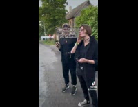 Collab BitchIG2 - Friends rating guys that hit on their friend