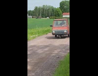 Small tricycle car falls 